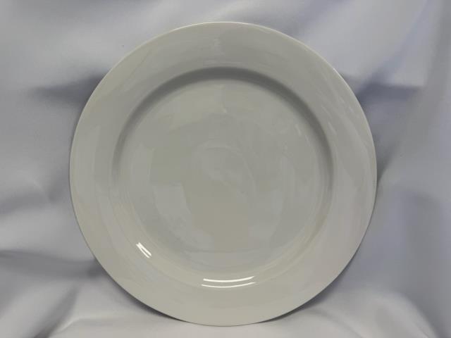 Rental store for White Round Charger Plate in St. Louis MO